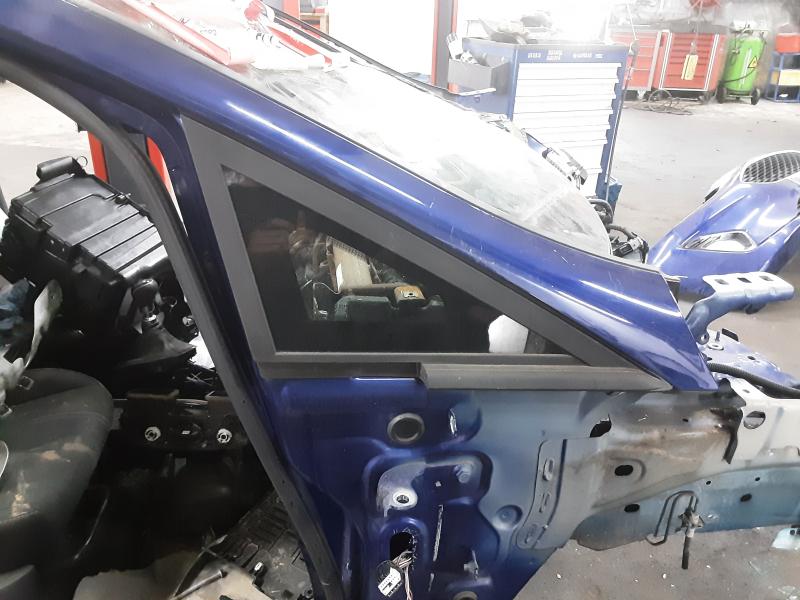 ZIJRUIT VOOR RECHTS Ford FIESTA 5/17+