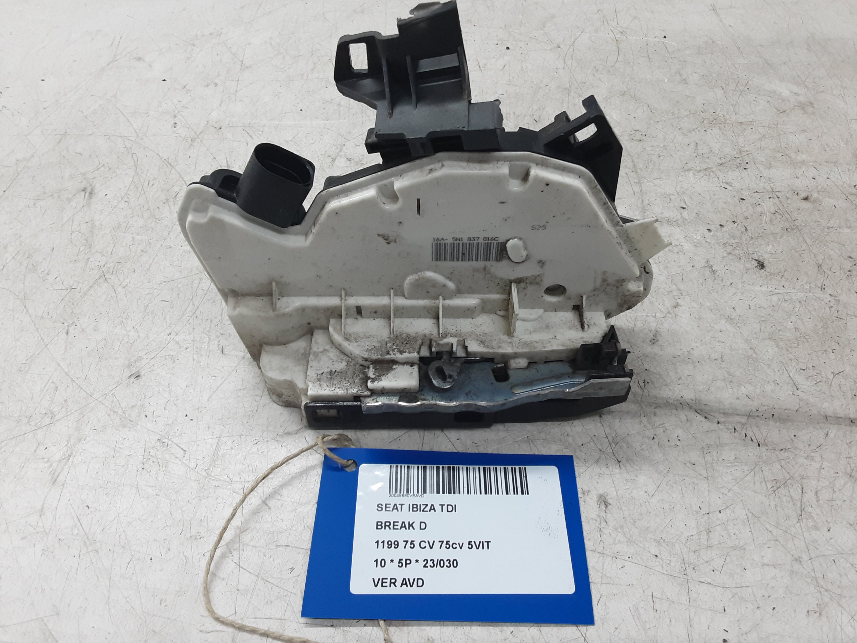VERGRENDELING VOOR RECHTS Seat IBIZA MK4 (6J) 08 - 12