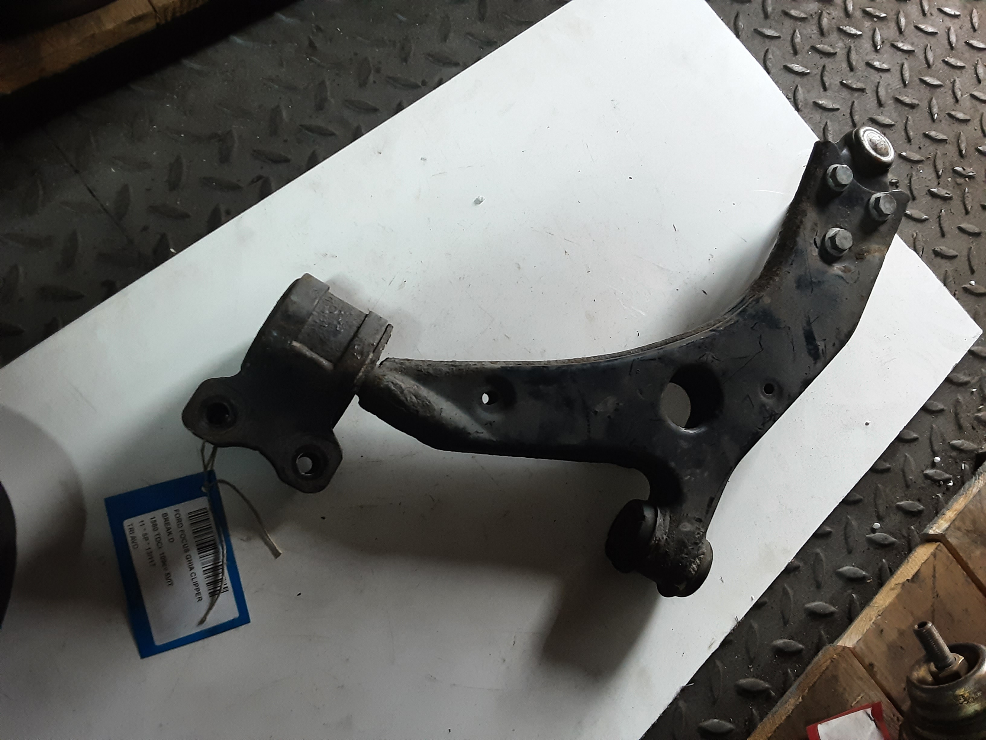 DRAAGARM VOOR RECHTS Ford FOCUS (3) 08 - 02/11