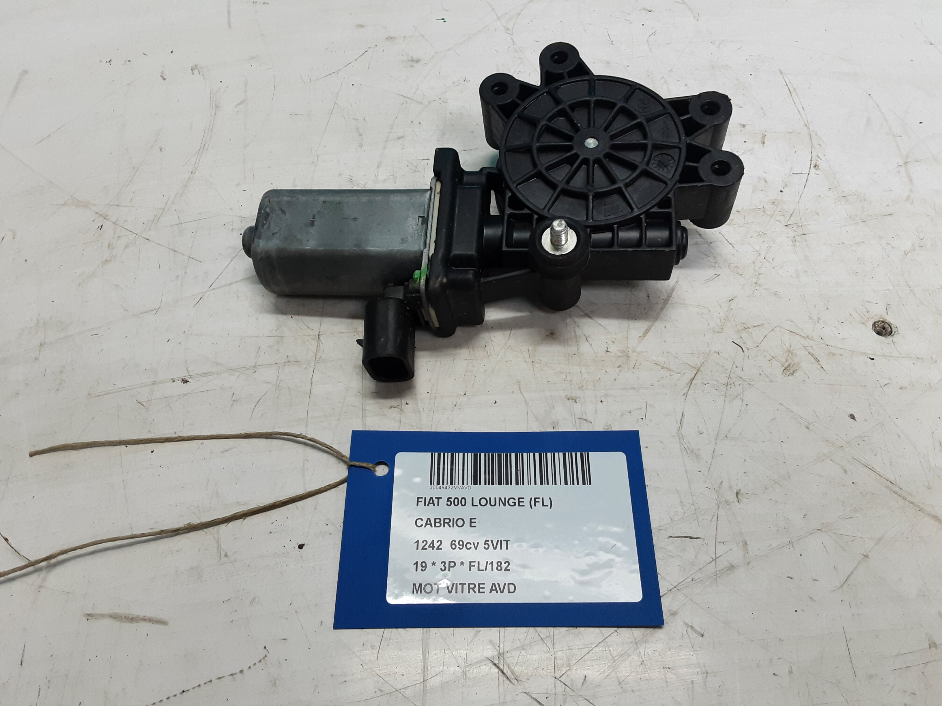 MOTEUR DE VITRE DE PORTE AVANT DROITE Fiat 500 7/15+