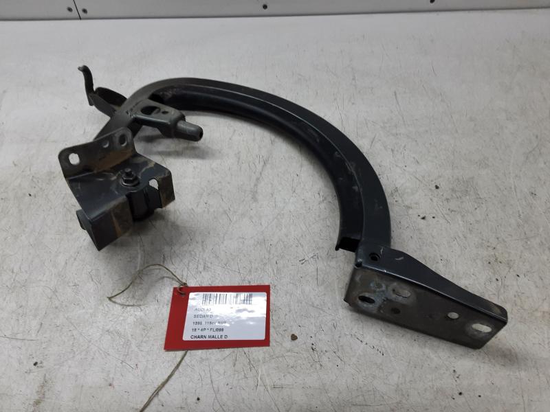 SCHARNIER DEKSEL RECHTS Audi A3 4D 4/16 - 20