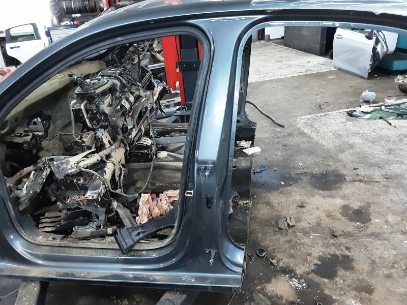 MONTANT DE PORTE COTE GAUCHE Audi A3 4D 4/16 - 20