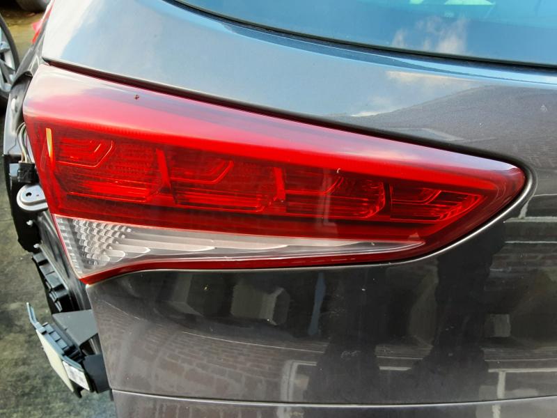 LICHT ACHTERKLEP LINKS Hyundai TUCSON (2) 09/15 - 09/18