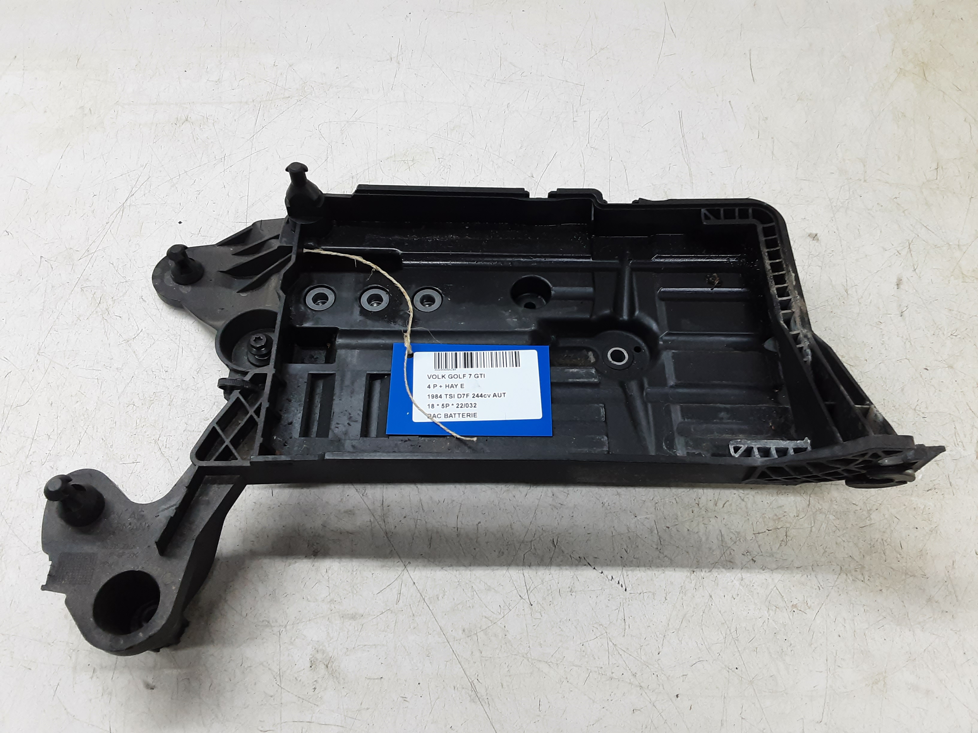 ACCU BAK Vw GOLF VII 1/17 - 2/20 FaceLift