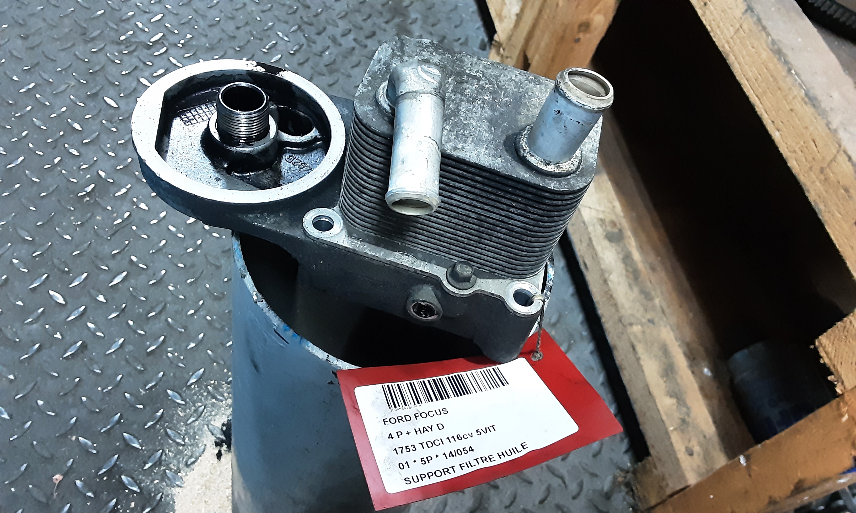 OLIEFILTERSTEUN Ford FOCUS (1) - 10/04