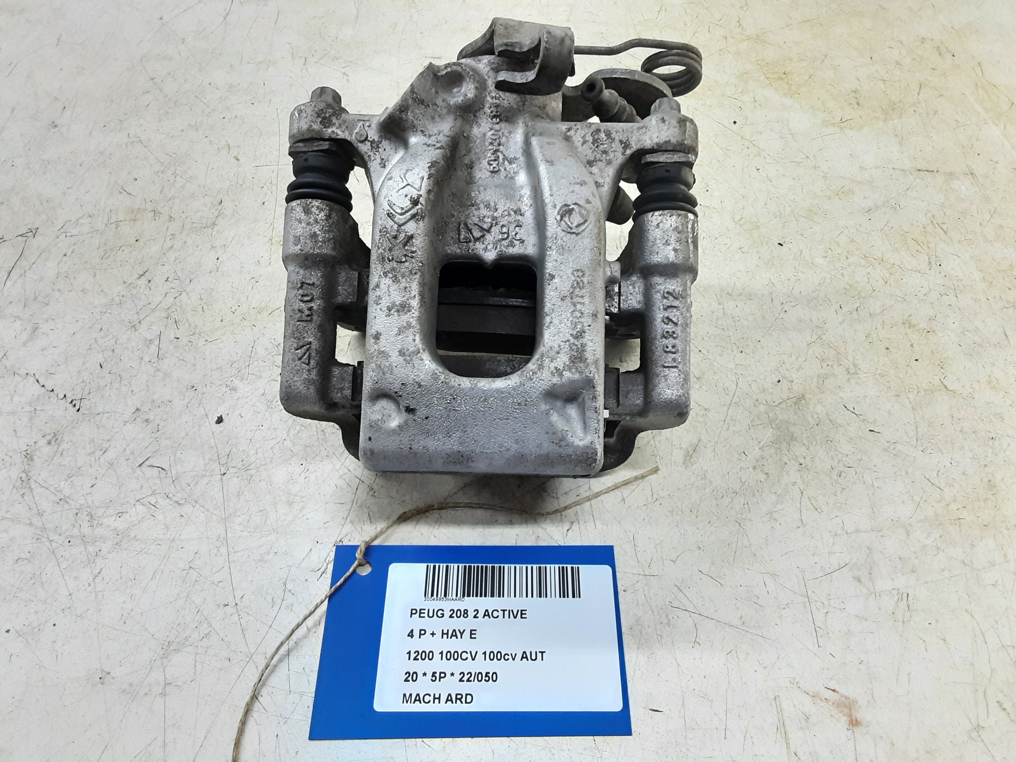 MACHOIRE ARRIERE DROITE Peugeot 208 6/19+