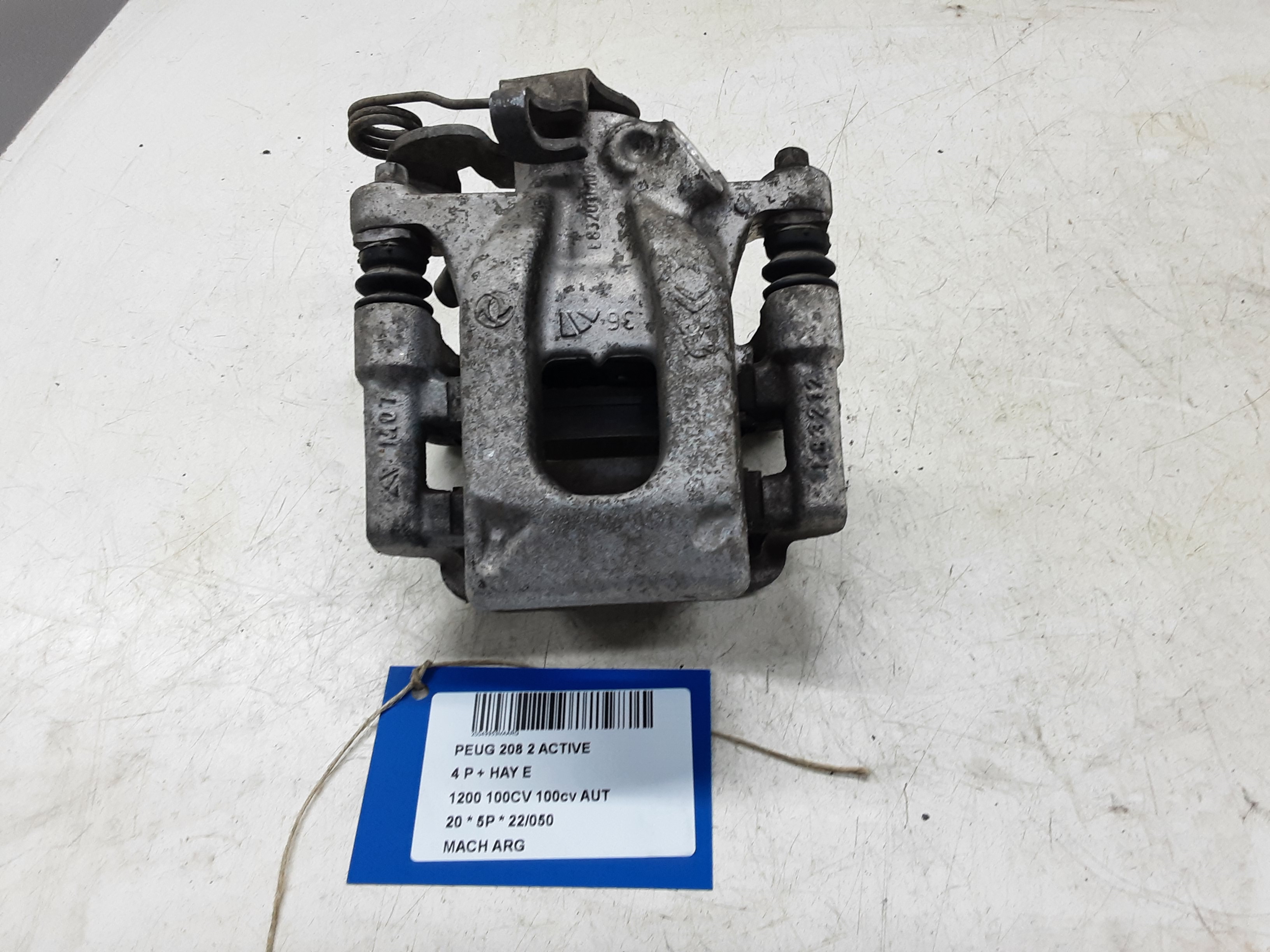 REMKLAUW ACHTER LINKS Peugeot 208 6/19+