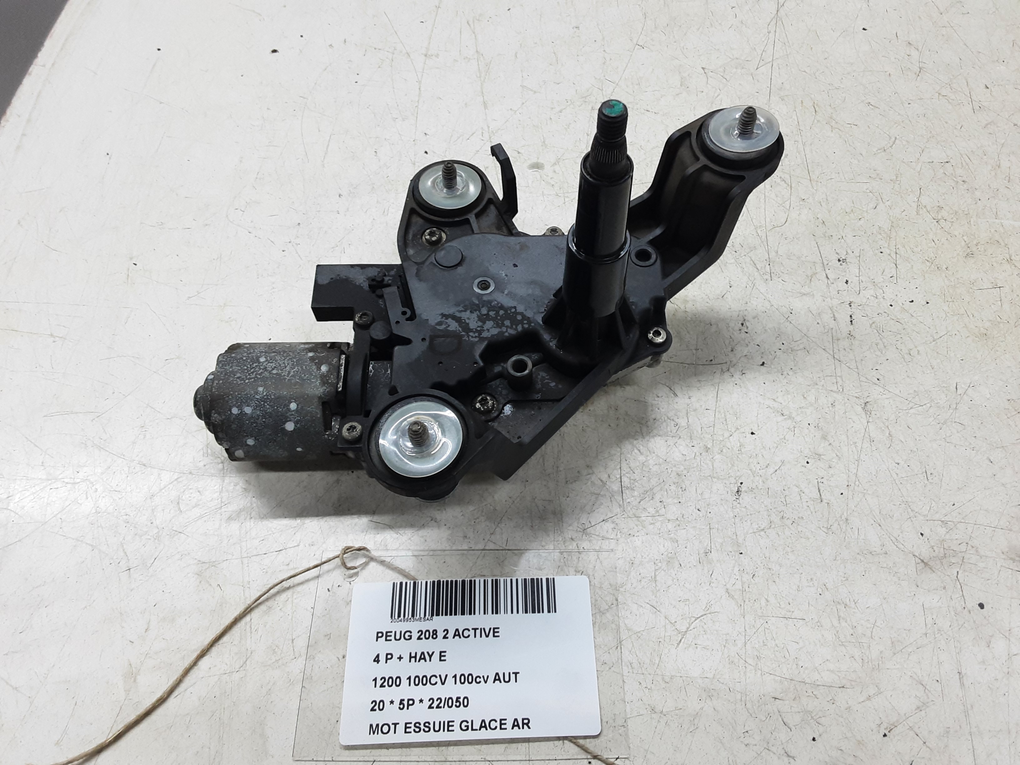 MOTEUR D&#039;ESSUIE-GLACE ARRIERE Peugeot 208 6/19+