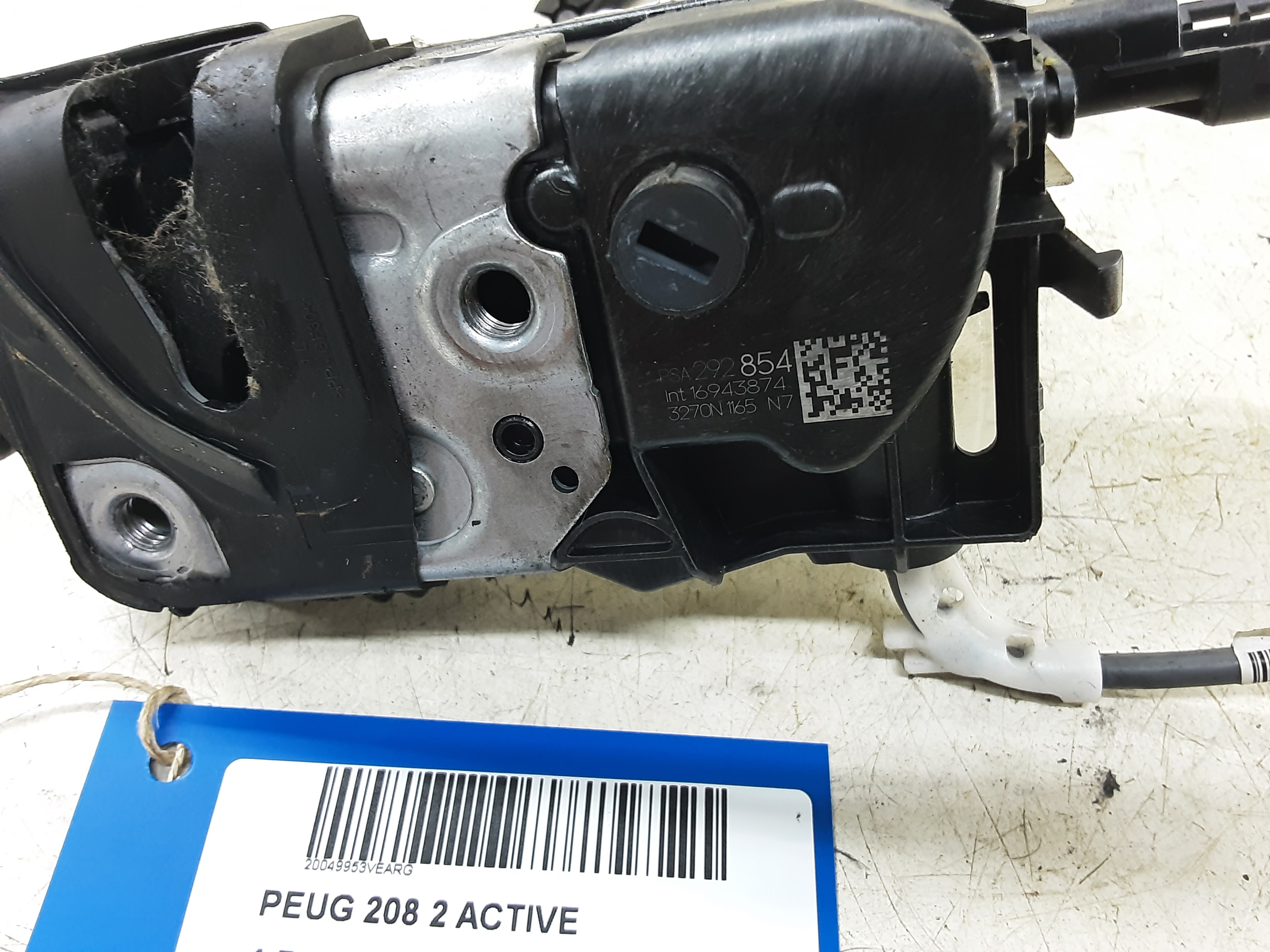 VERROUILLAGE DE PORTE ARRIERE GAUCHE Peugeot 208 6/19+
