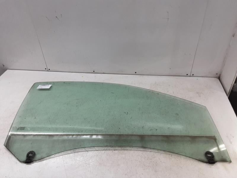 VITRE DE PORTE AVANT DROITE Renault CLIO III 10/05 - 05/09