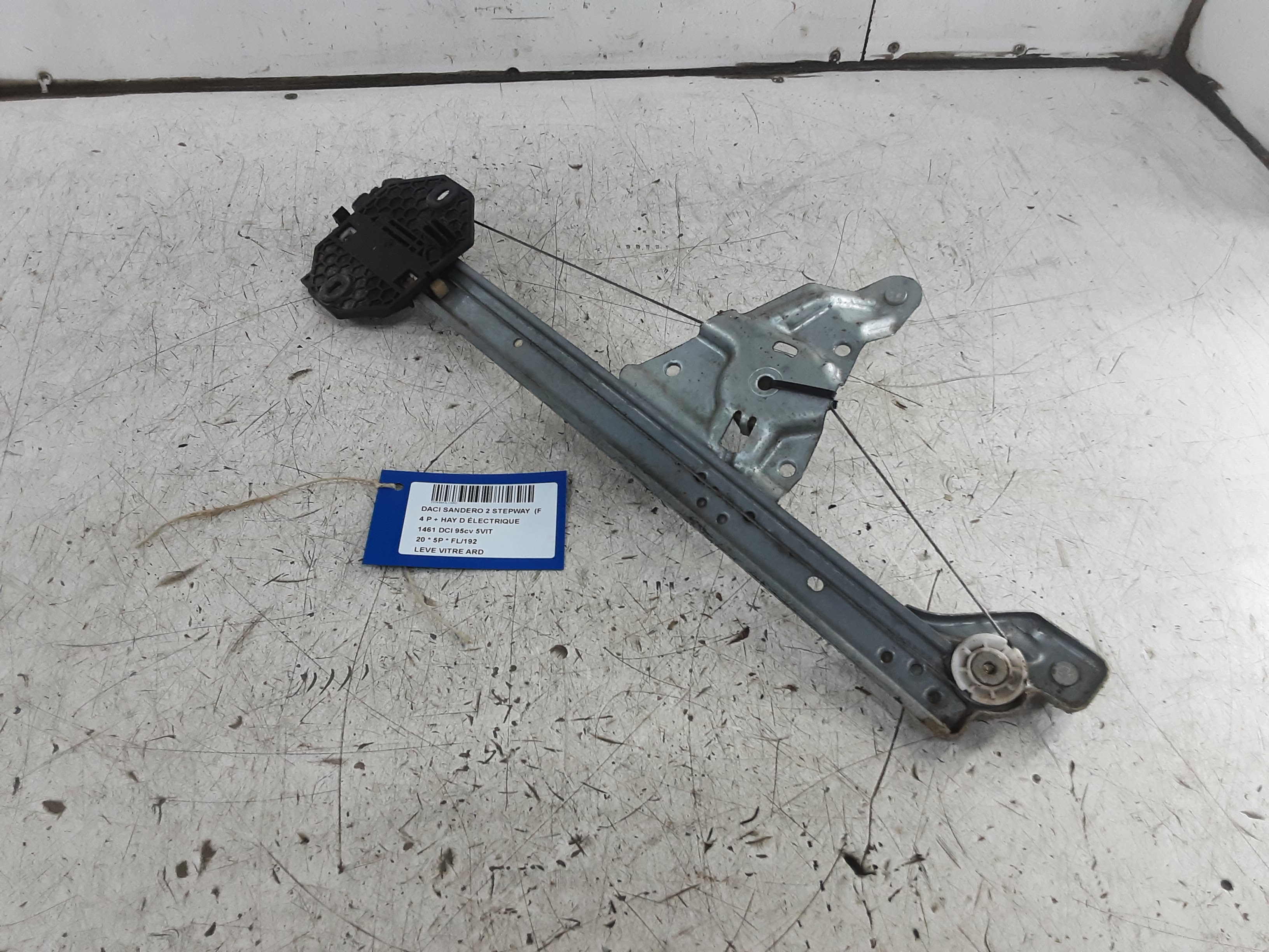 LEVE-VITRE DE PORTE ARRIERE DROITE Dacia SANDERO 12/16 - 20