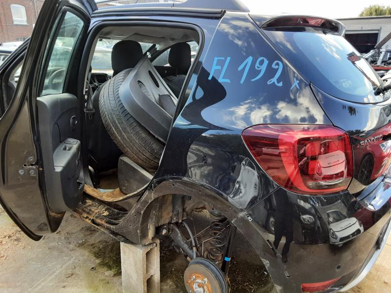 HINTERER LINKER FLÜGEL Dacia SANDERO 12/16 - 20