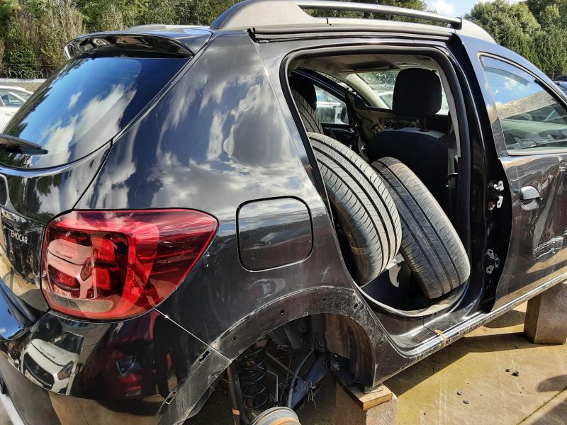 SPATBORD ACHTER RECHTS Dacia SANDERO 12/16 - 20