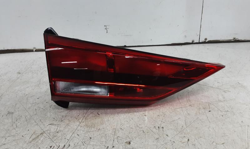 LICHT ACHTERKLEP LINKS Audi Q3 11/18+