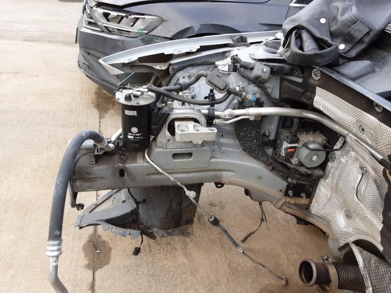 JOUE D'AILE AVANT DROITE Vw PASSAT 11/14 - 19