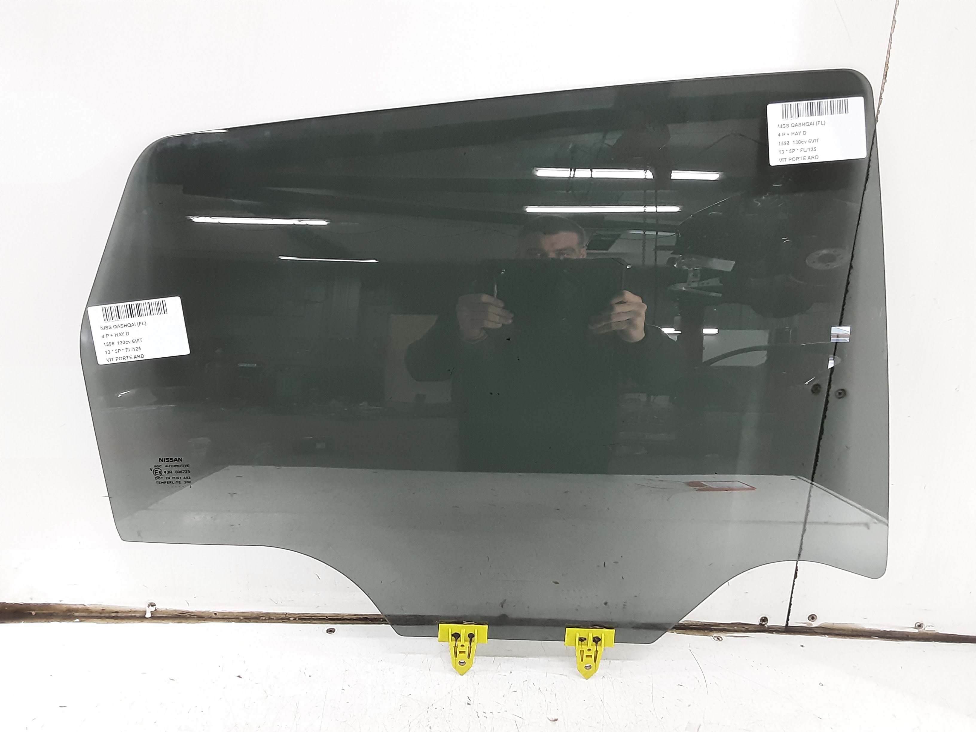 RIGHT REAR DOOR WINDOW Nissan QASHQAI 2/10 - 14 J10