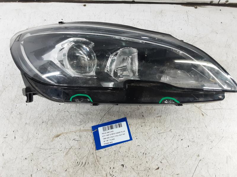 PHARE AVANT DROIT Peugeot 308 (2) 9/13-6/17