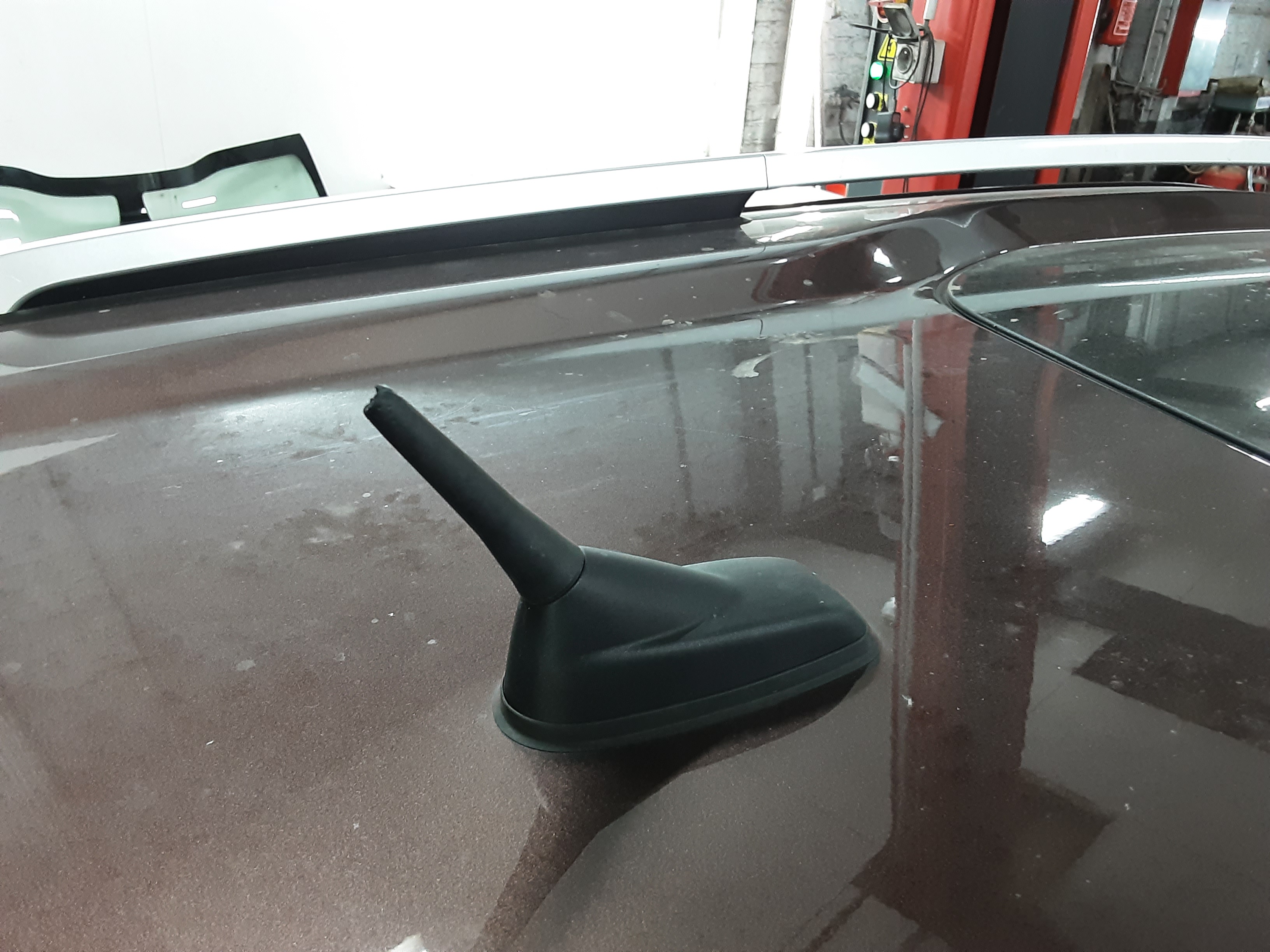 ANTENNE Peugeot 2008 (1)  5/13 - 4/16 ANTENNE Peugeot 2008 (1)  5/13 - 4/16