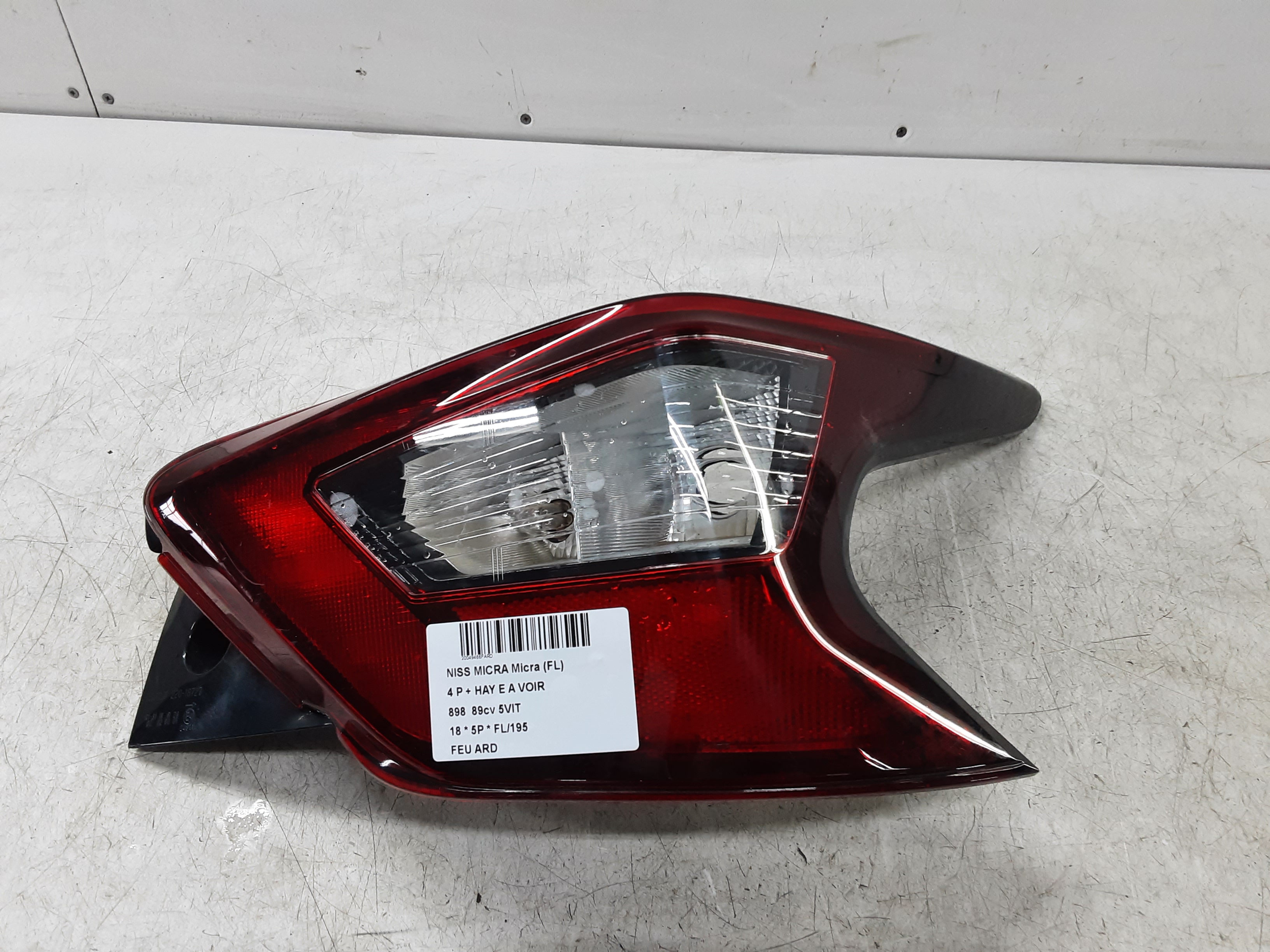 FEU ARRIERE DROIT Nissan MICRA 3/17+ K14