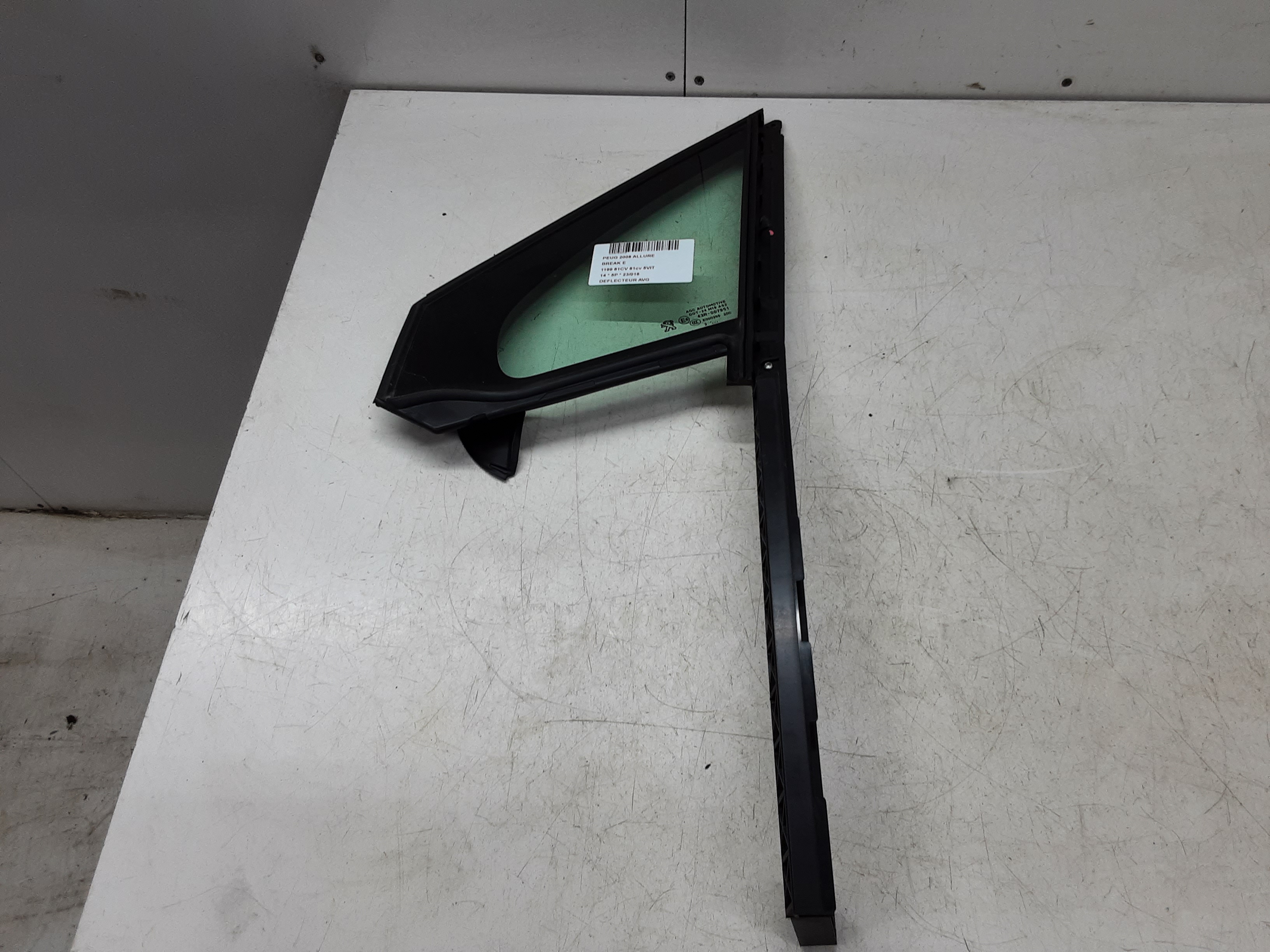 ZIJRUIT VOOR LINKS Peugeot 2008 (1)  5/13 - 4/16 ZIJRUIT VOOR LINKS Peugeot 2008 (1)  5/13 - 4/16