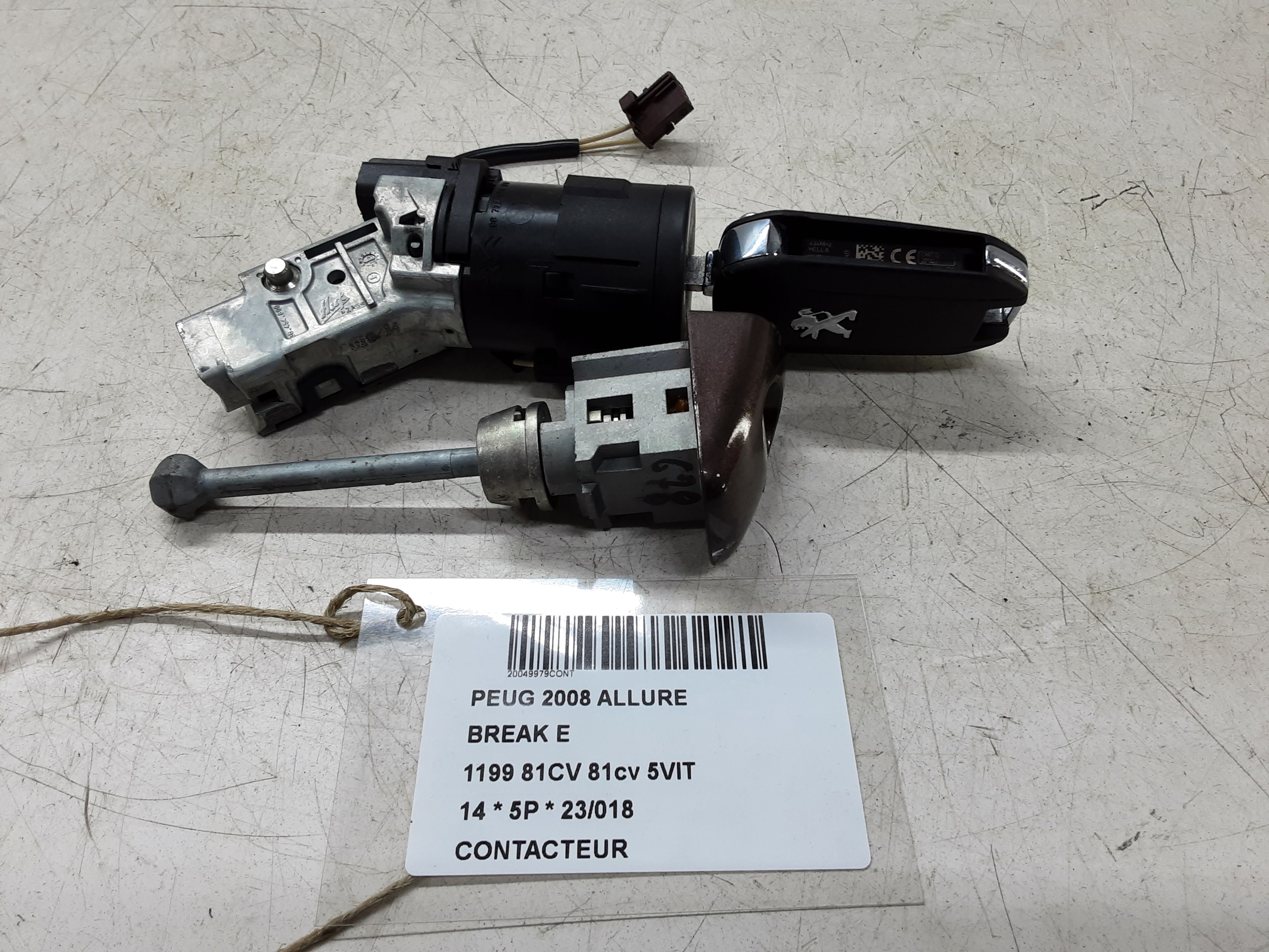 CONTACTSLOT Peugeot 2008 (1)  5/13 - 4/16