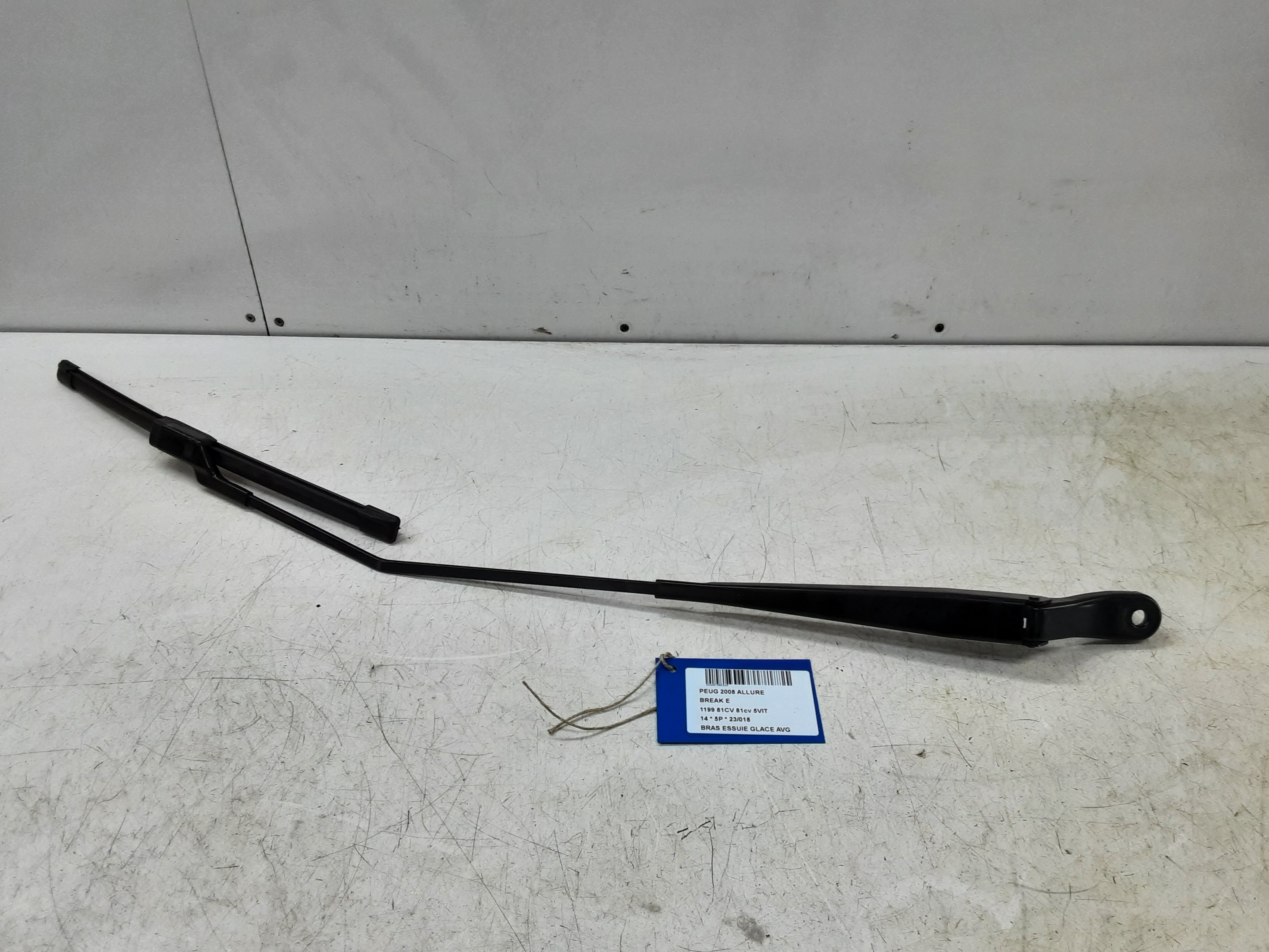 RUITENWISSERARM LINKS VOOR Peugeot 2008 (1)  5/13 - 4/16 RUITENWISSERARM LINKS VOOR Peugeot 2008 (1)  5/13 - 4/16