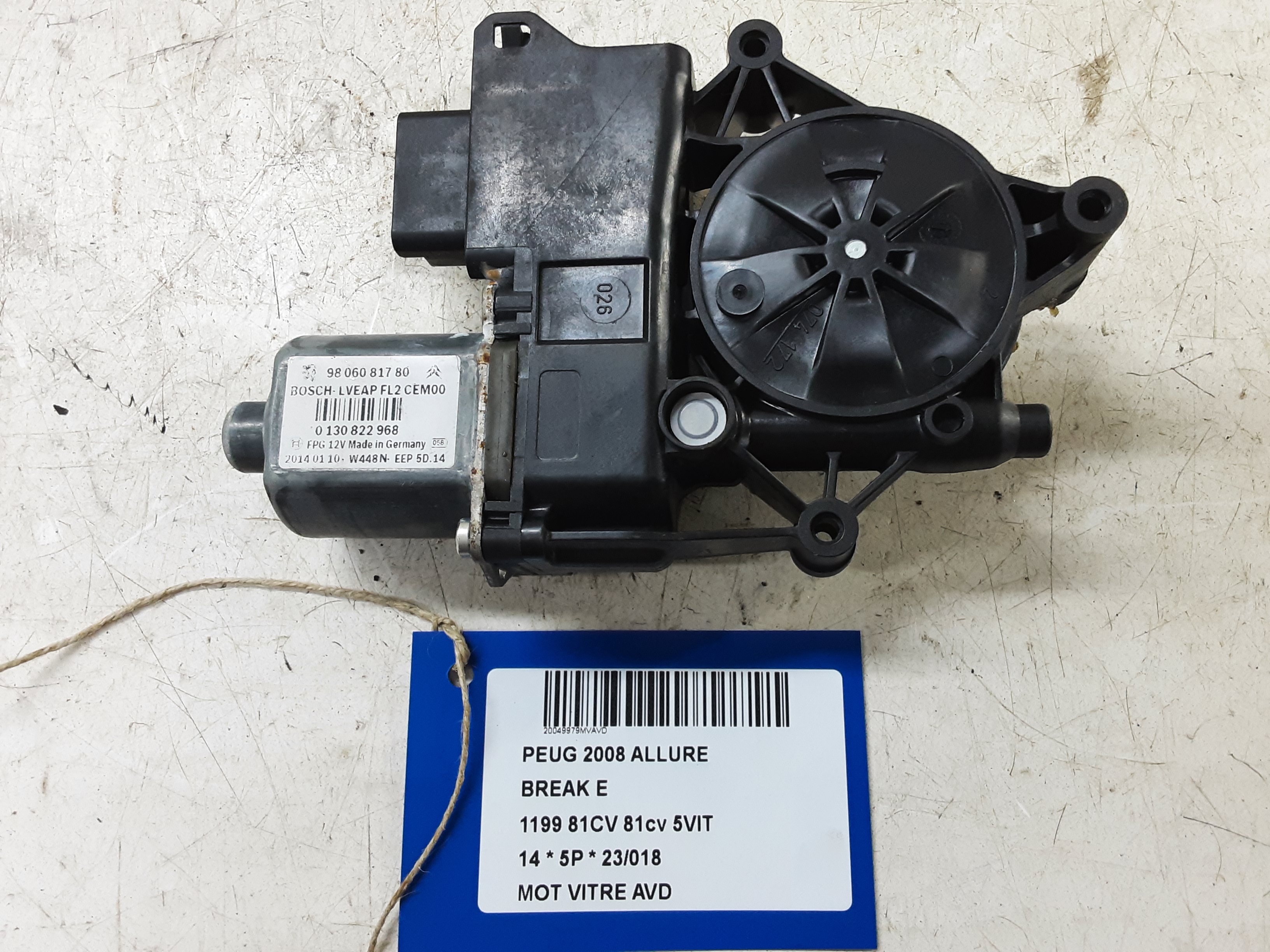 MOTOR RUITMECHANISME VOOR RECHTS Peugeot 2008 (1)  5/13 - 4/16 MOTOR RUITMECHANISME VOOR RECHTS Peugeot 2008 (1)  5/13 - 4/16