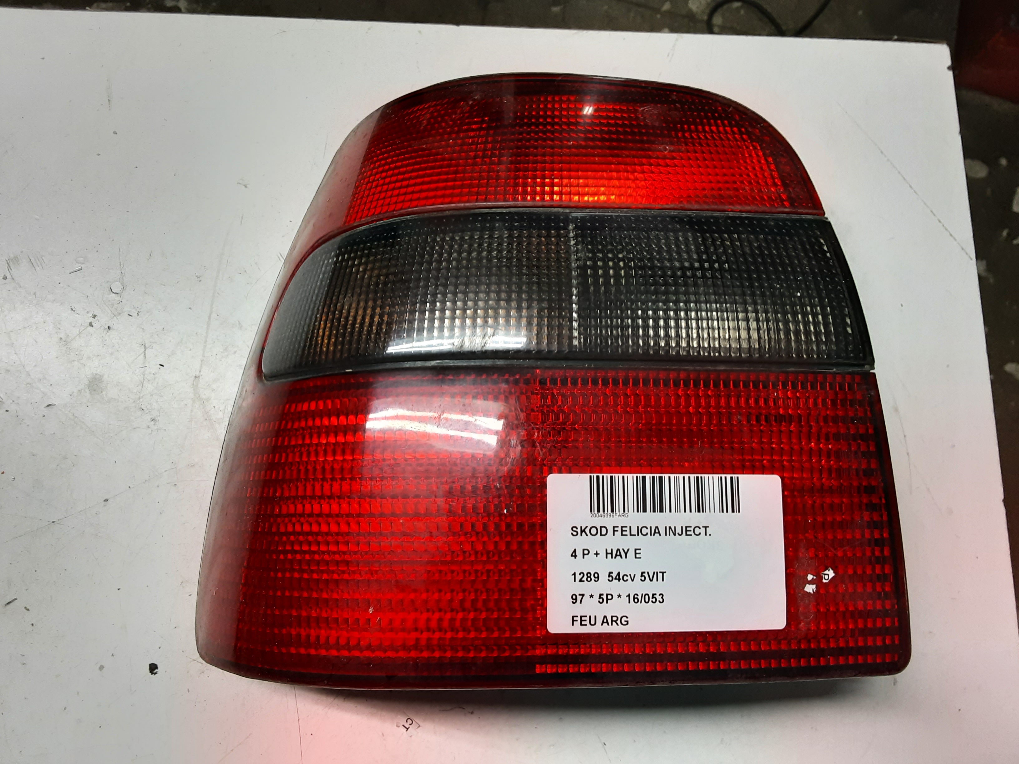 ACHTERLICHT LINKS Skoda FELICIA