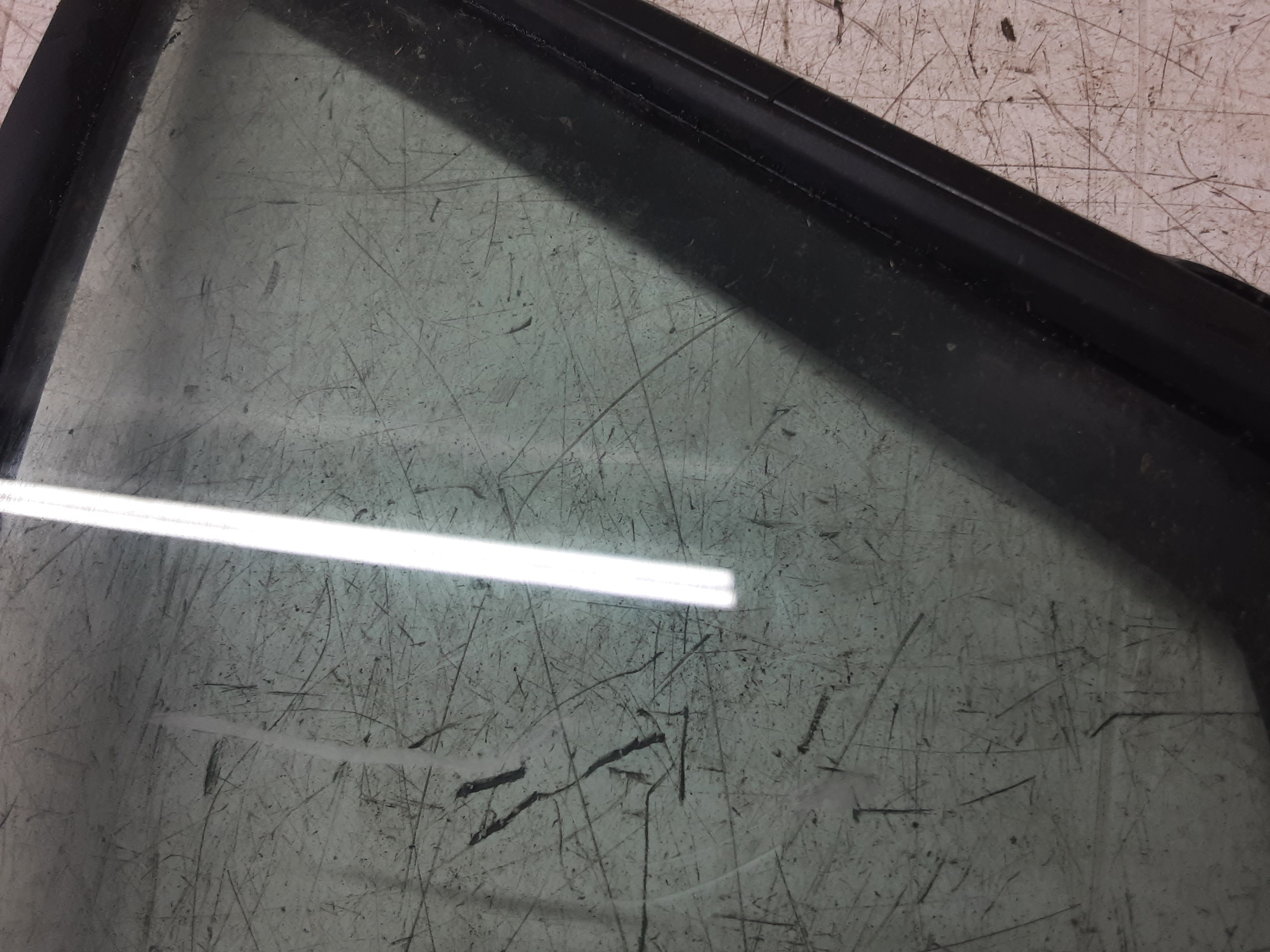 ZIJRUIT VOOR RECHTS Toyota COROLLA 5P/5D 18+