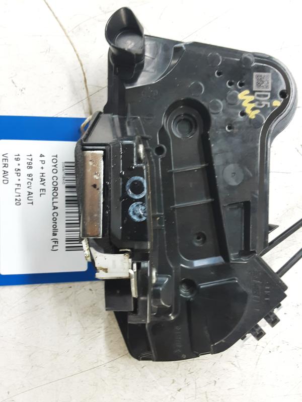 VERGRENDELING VOOR RECHTS Toyota COROLLA 5P/5D 18+