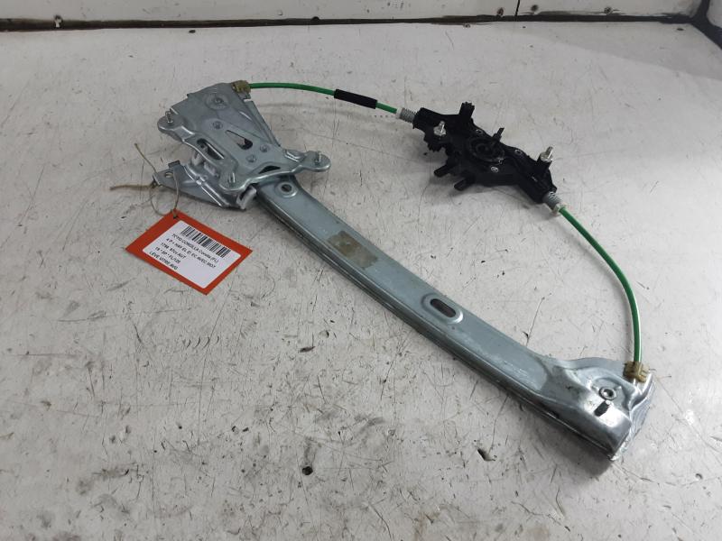 RUITMECHANISME VOOR LINKS Toyota COROLLA 5P/5D 18+
