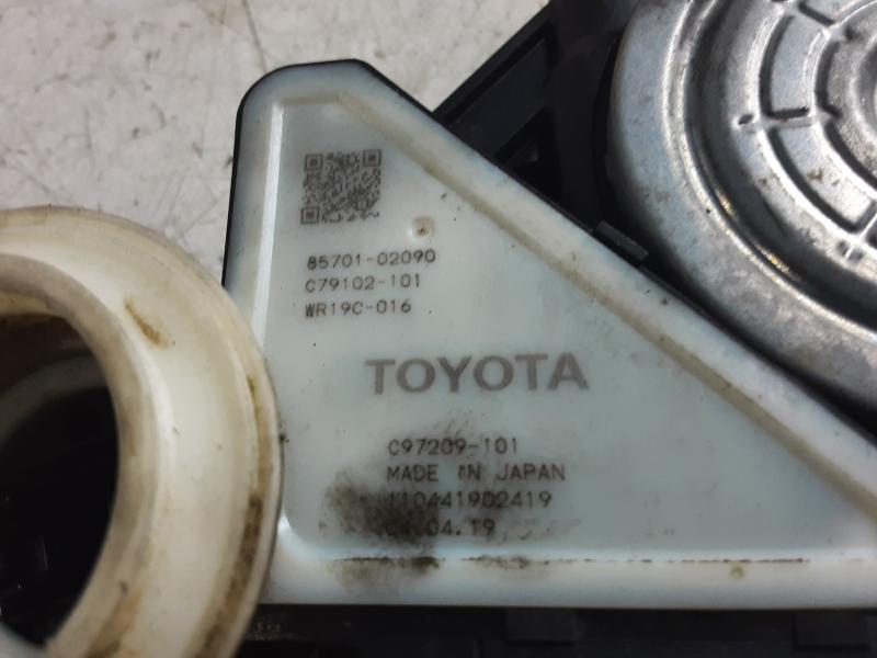 MOTEUR DE VITRE DE PORTE AVANT GAUCHE Toyota COROLLA 5P/5D 18+