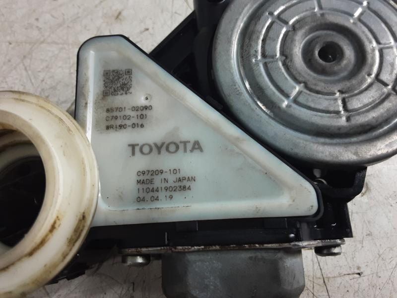 MOTEUR DE VITRE DE PORTE AVANT DROITE Toyota COROLLA 5P/5D 18+