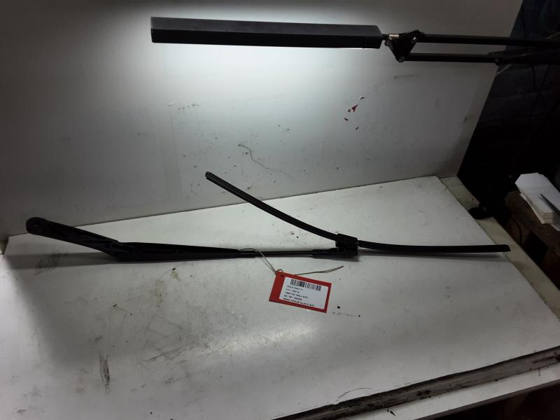 SCHEIBENWISCHERARM LINKS VORNE Vw GOLF V 11/03 - 08
