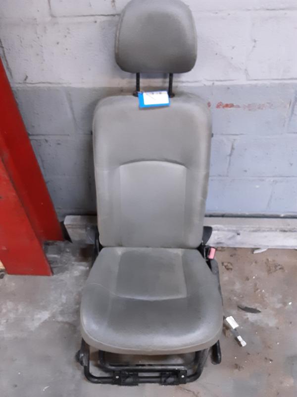 VORDERER RECHTER SITZ Renault KANGOO 98 - 08