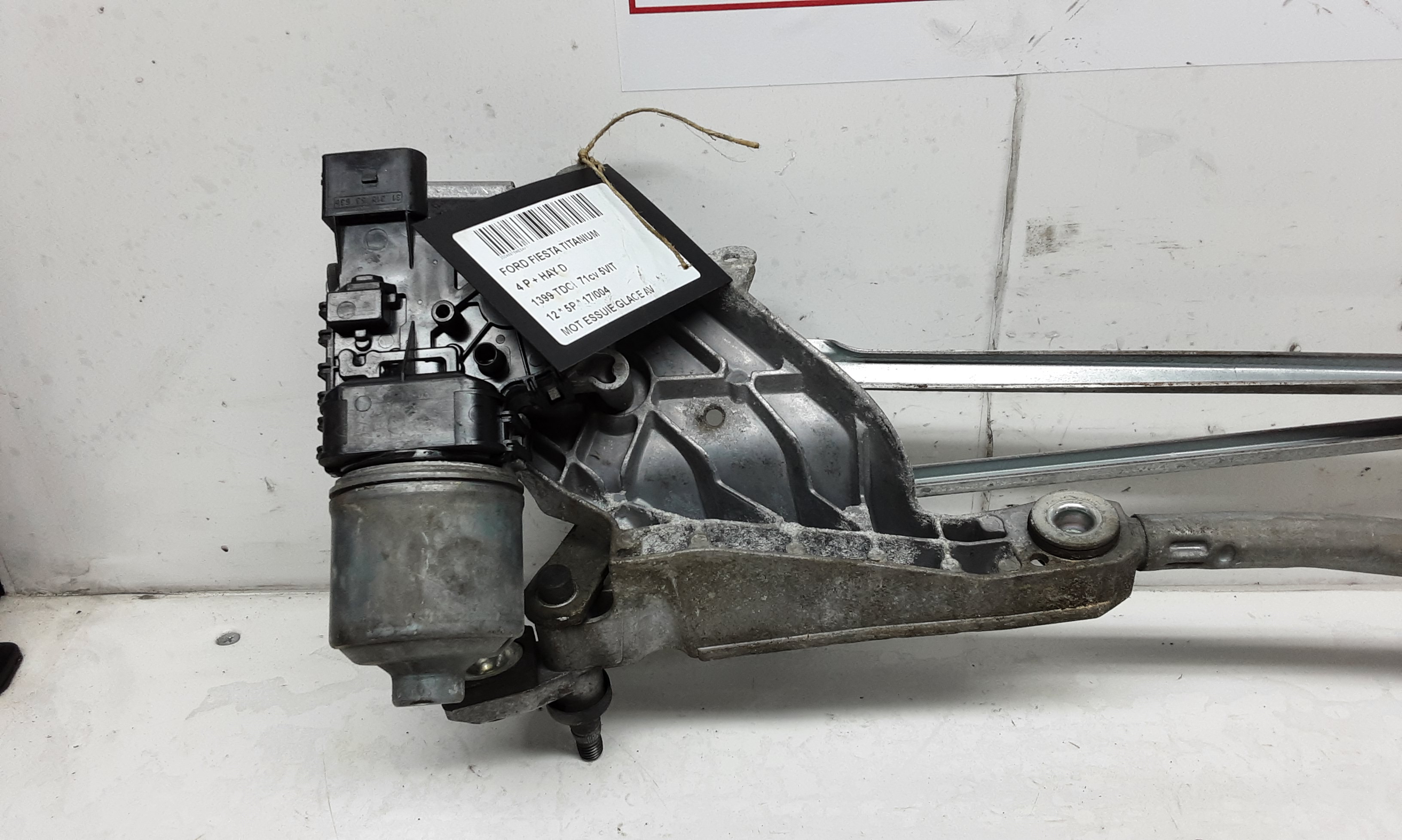 MOTEUR DE LAVE-GLACE AVANT Ford FIESTA 11/08 - 13