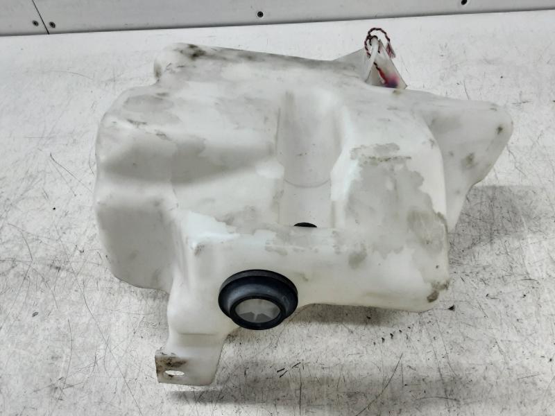 RUITENWASRESERVOIR VOOR Vw GOLF IV 11/97 - 03