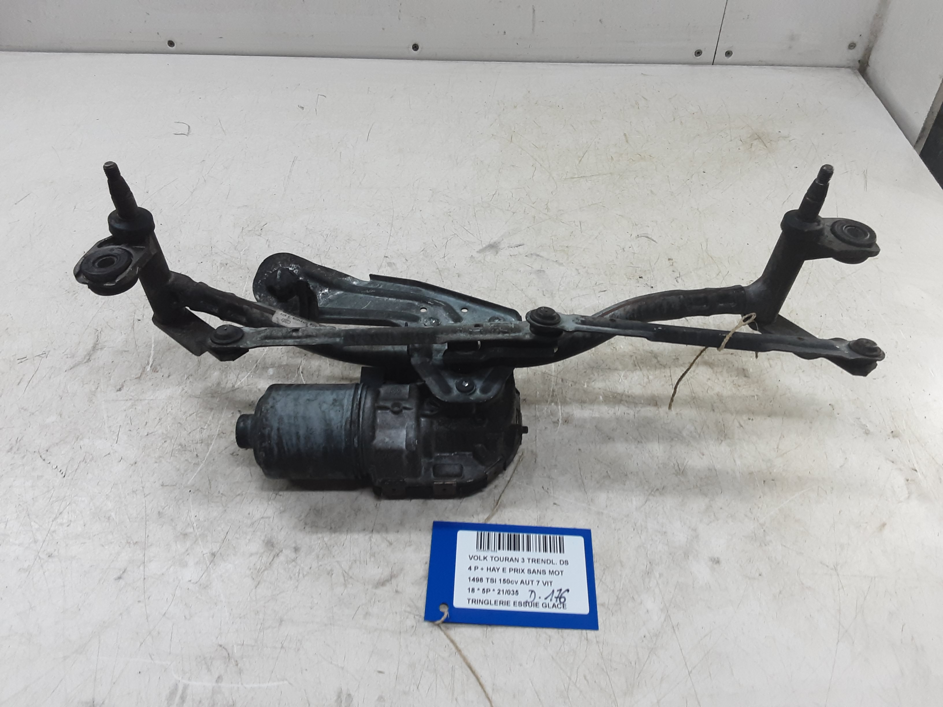 TRINGLERIE D&#039;ESSUIE-GLACE Vw TOURAN 09/15+
