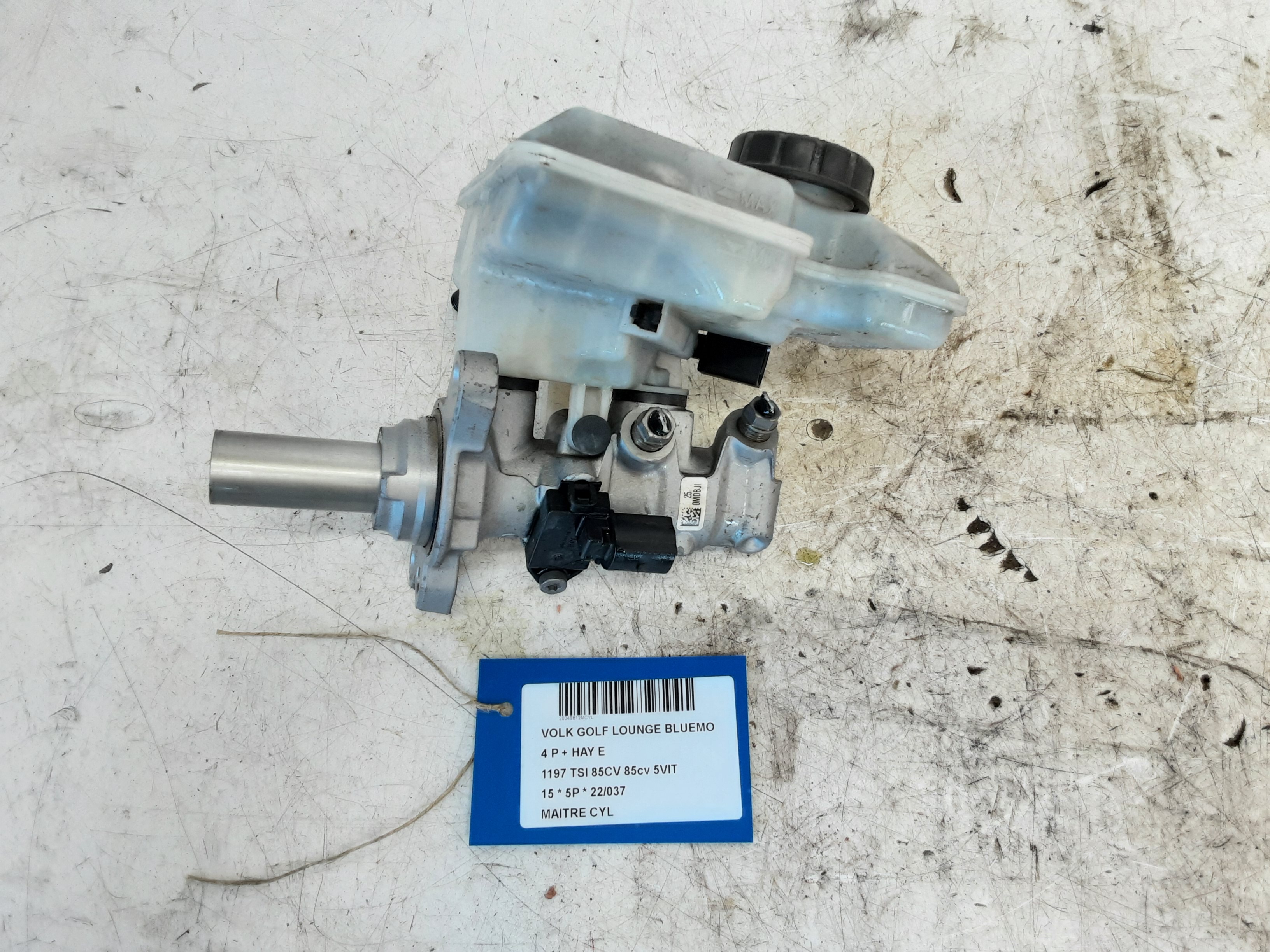 HOOFDREMCILINDER Vw GOLF VII 11/12 - 17
