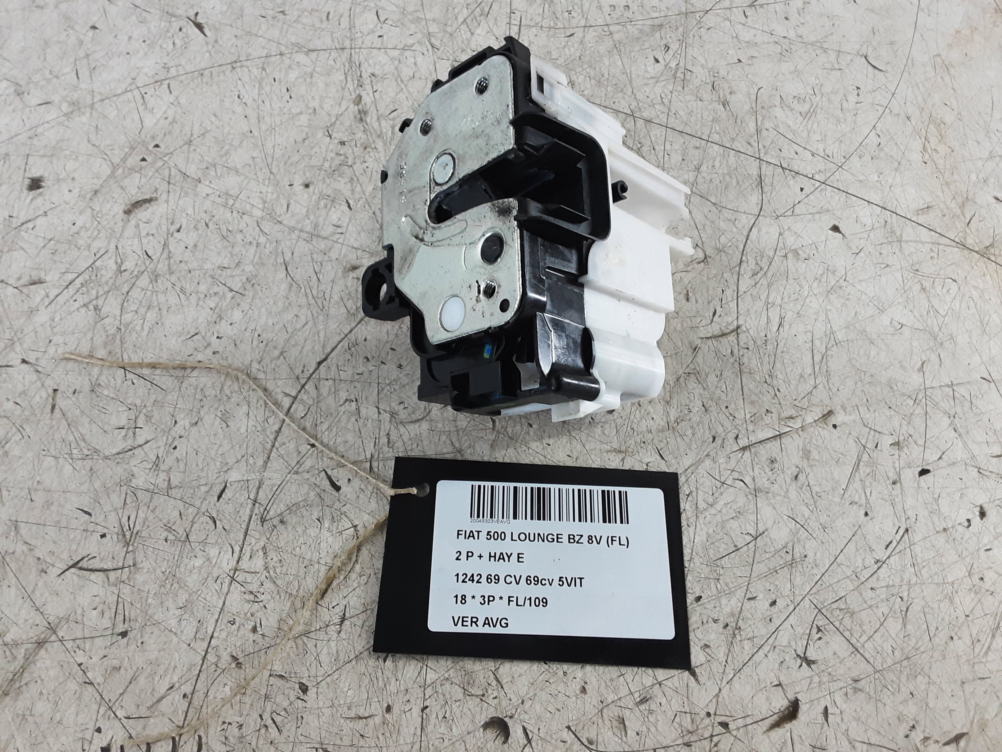 VERROUILLAGE DE PORTE AVANT GAUCHE Fiat 500 7/15+
