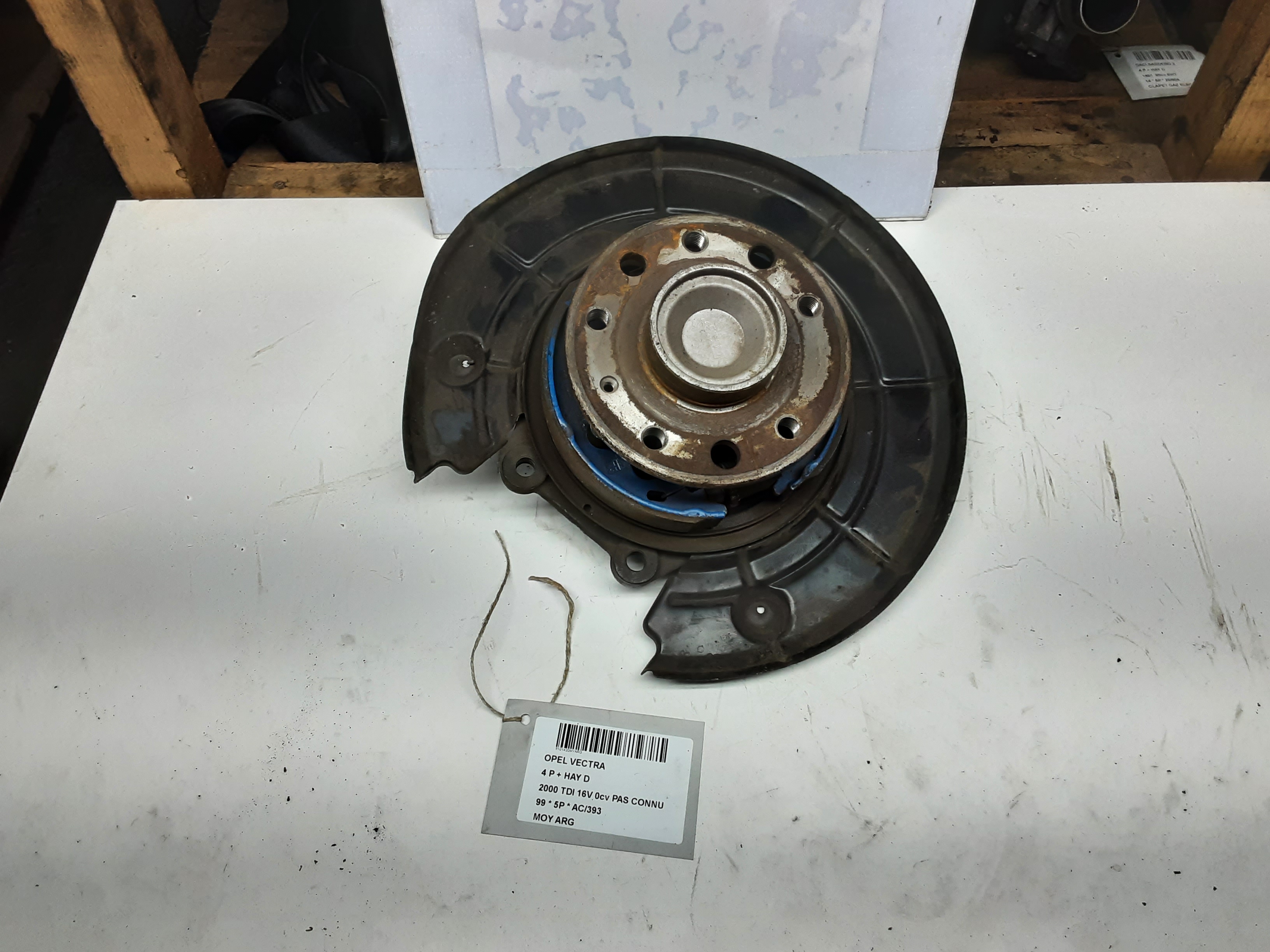 WIELNAAF ACHTER LINKS Opel VECTRA B 10/95 - 7/02