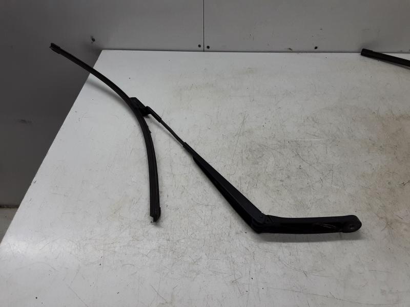 RUITENWISSERARM LINKS VOOR Vw GOLF VII 11/12 - 17