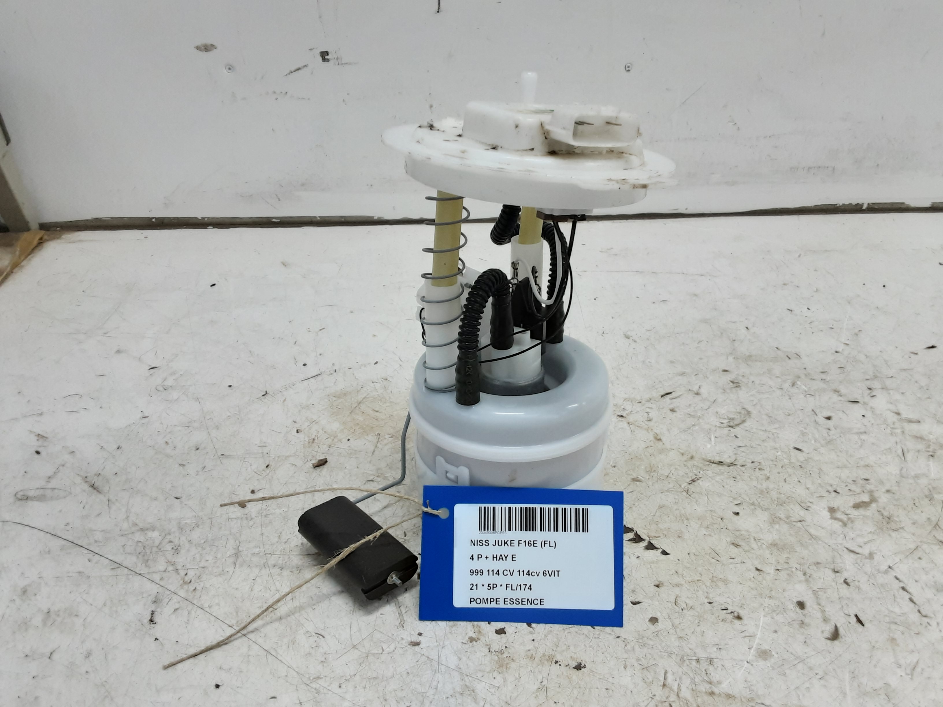 BENZINE POMP Nissan JUKE 8/19+