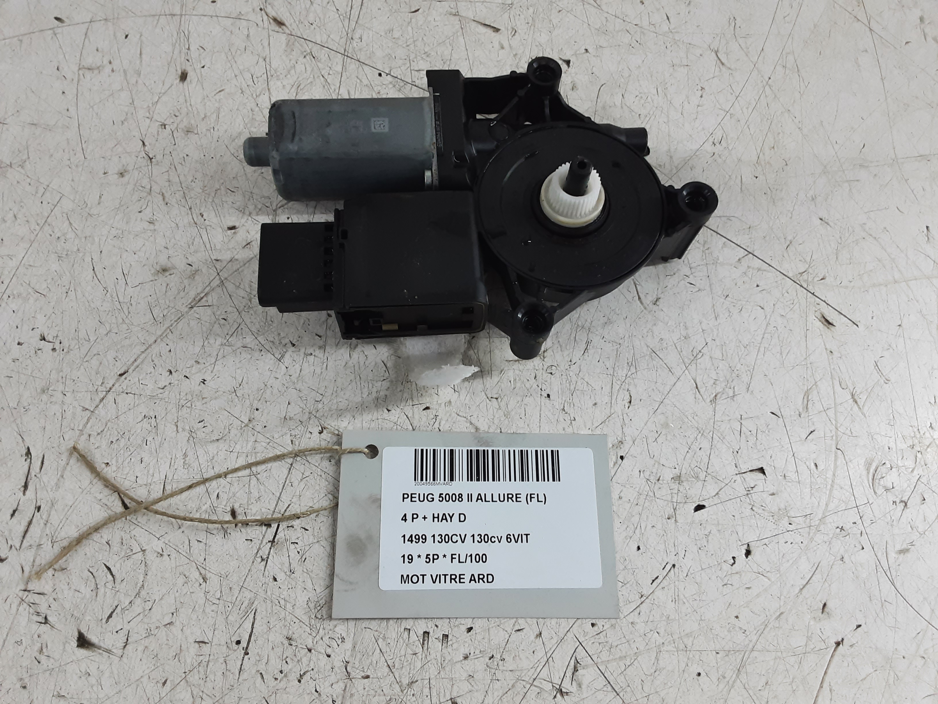 MOTEUR DE VITRE DE PORTE ARRIERE DROITE Peugeot 5008 6/17+