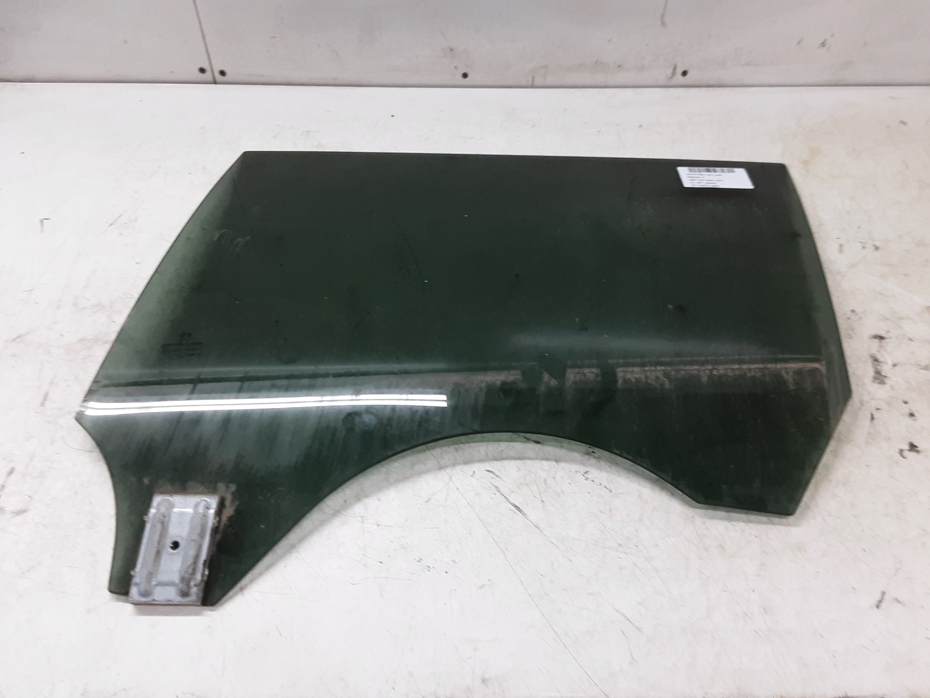 VITRE DE PORTE ARRIERE GAUCHE Peugeot 508 9/18+