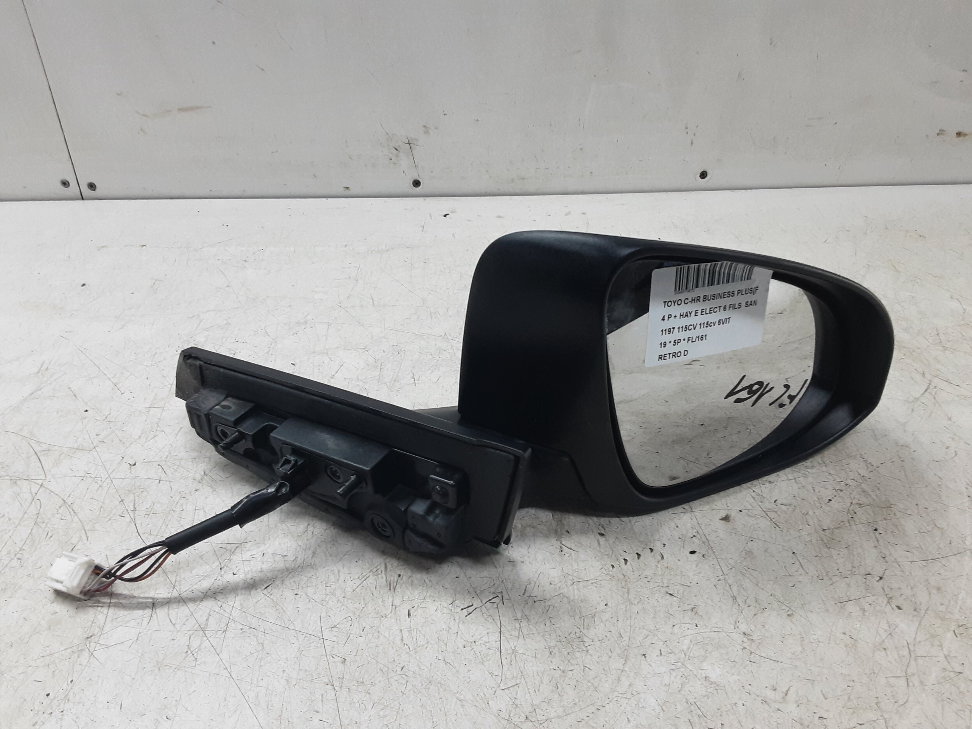 RETRO DROIT Toyota C-HR (1) 11/16-10/19