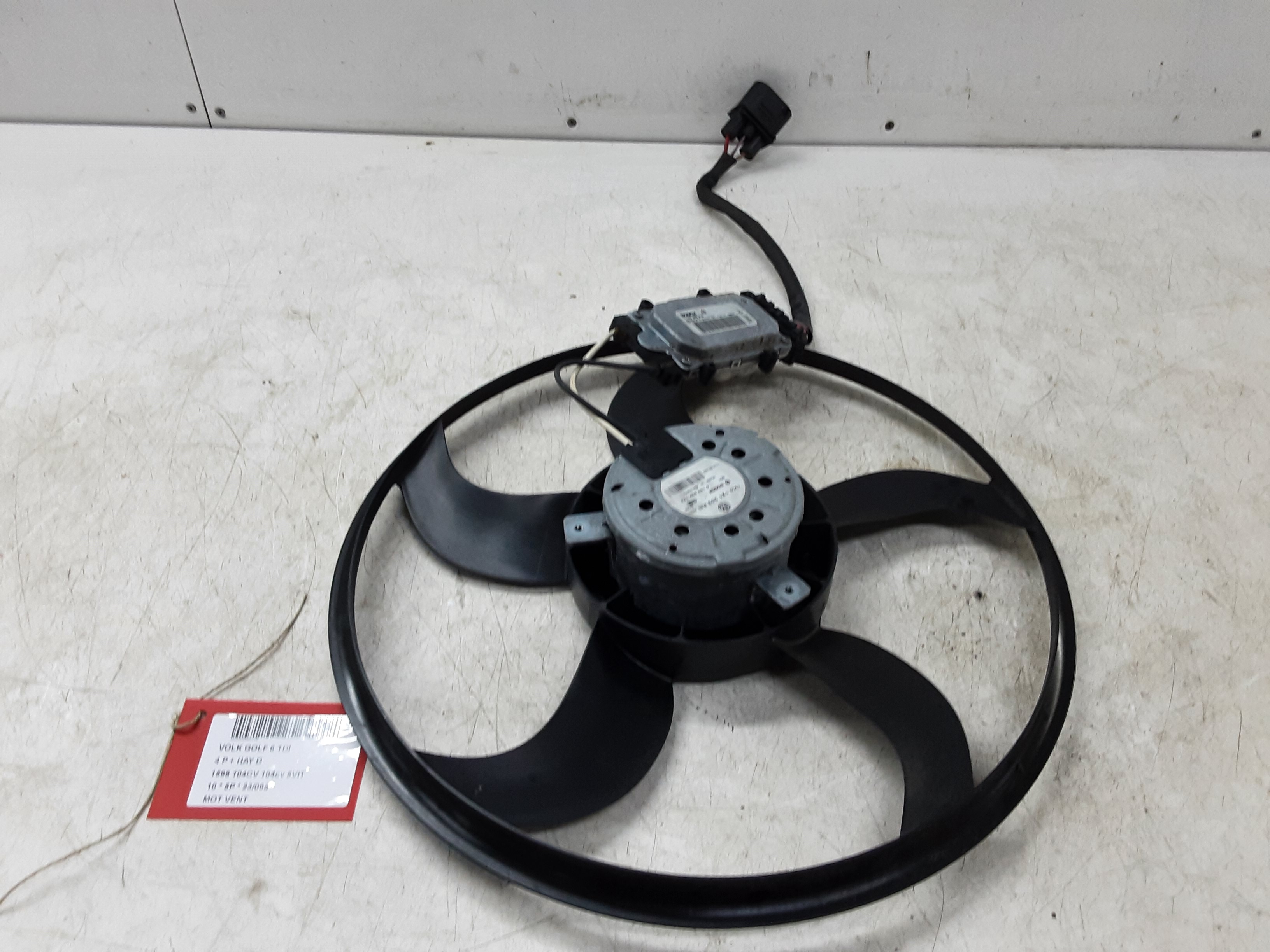 KACHEL VENTILATORMOTOR Vw Golf