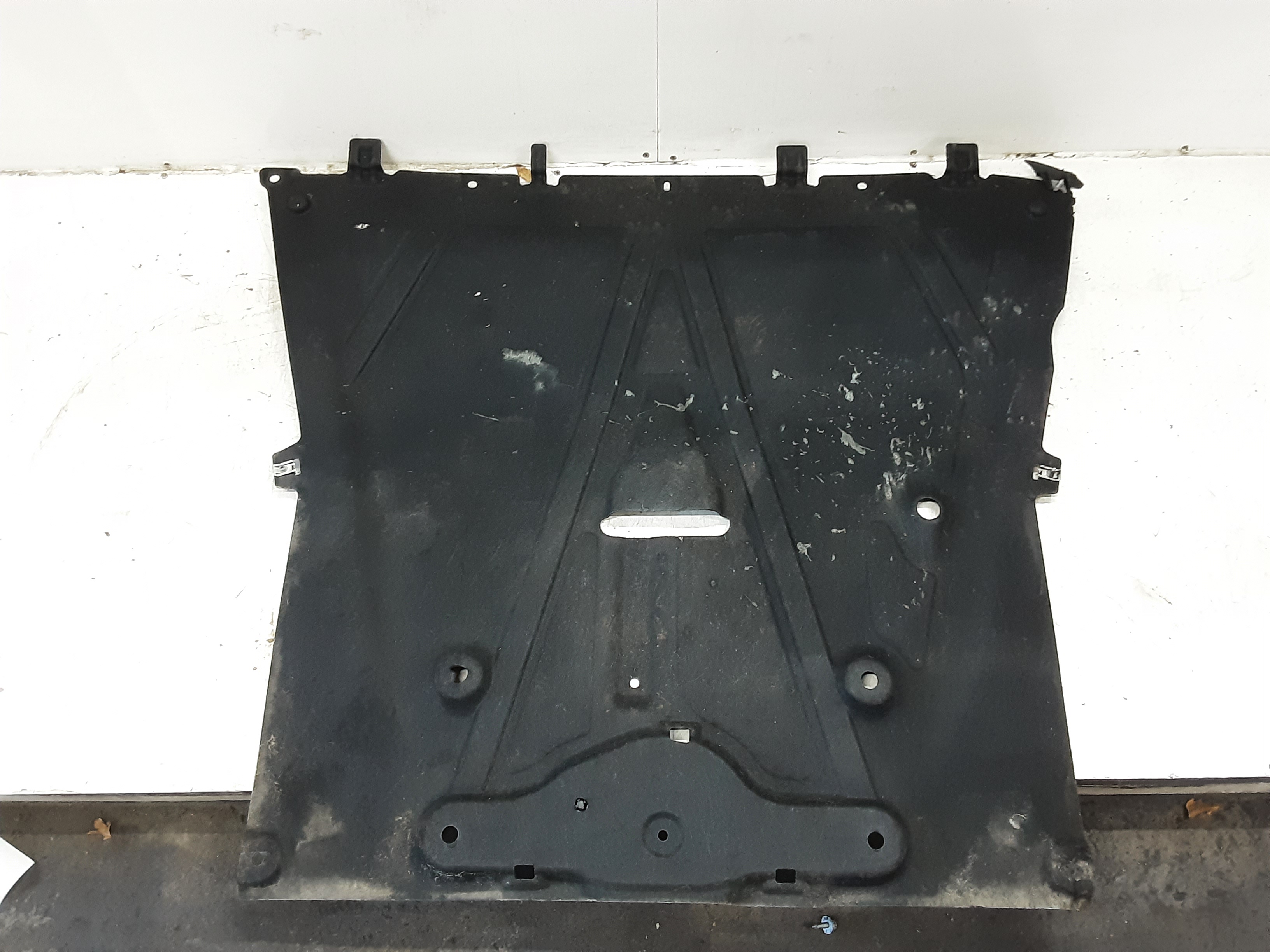 CARTER DEKSEL MIDDEN Renault ARKANA 3/21 +