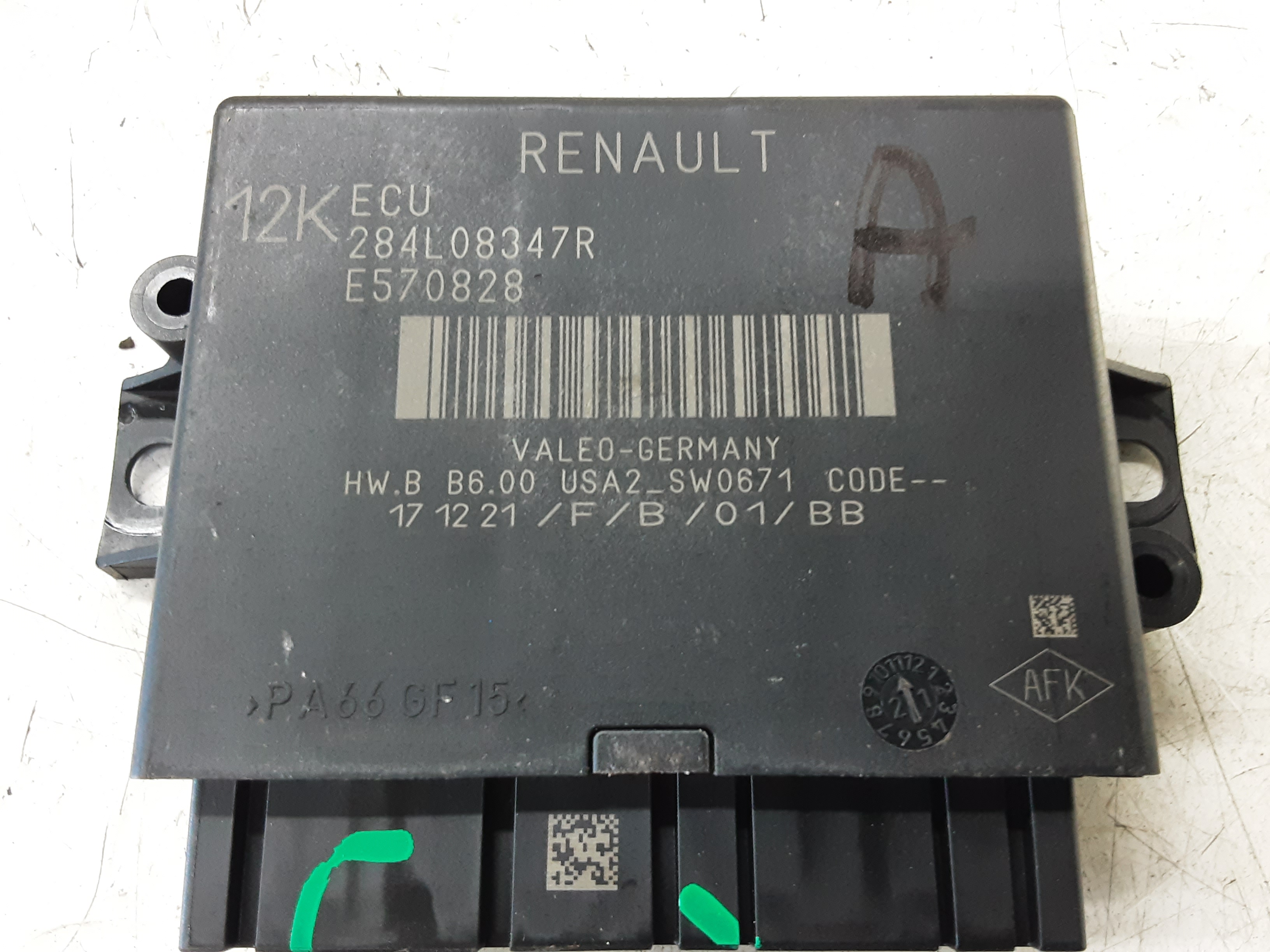 MODULE Renault ARKANA 3/21 +