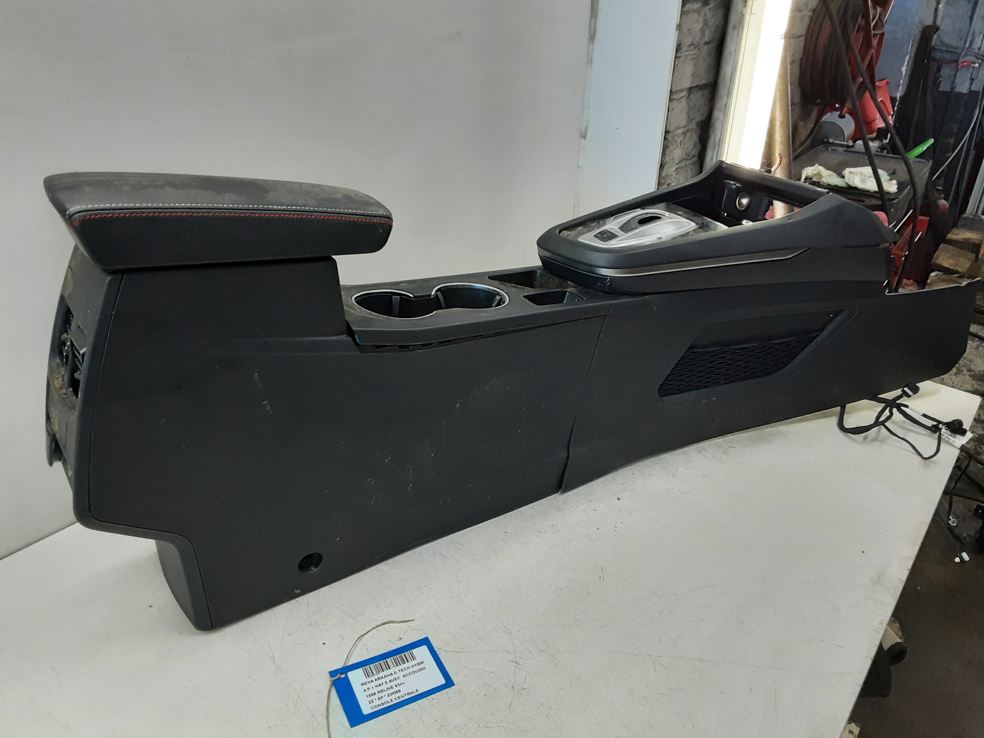 MIDDENCONSOLE Renault ARKANA 3/21 +